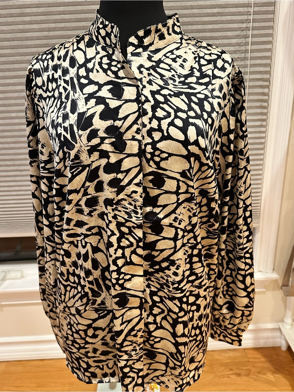 Mine Britton Abstract Animal Print Satin Button Down Blouse Size 1X